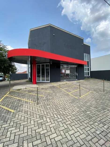 Salão comercial para locação e à venda no bairro Vila Santa Catarina em Americana/SP.